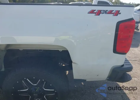 2019 Chevrolet Silverado 1500 Ld Wt z USA, uszkodzony, nr VIN 2GCVKNEC3K1137196